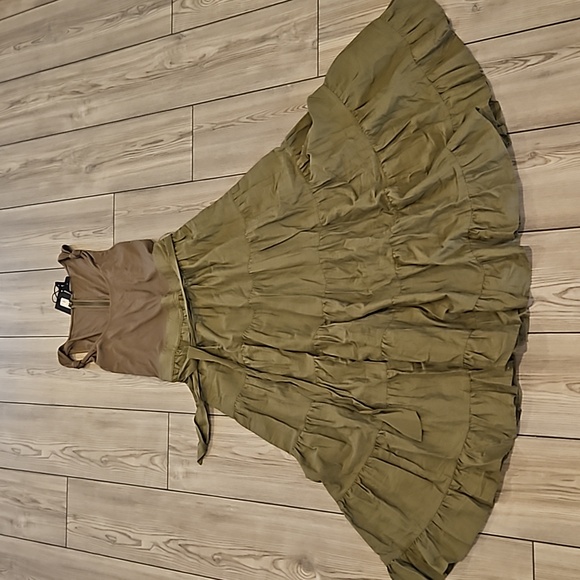 🎉HP🎉 PAIGE Samosa midi dress - Picture 4 of 10